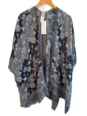 NWT Chico's Blue & Gray Paisley Jacquard Layering Topper One Size